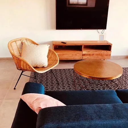 Tres Bel Avec Grande Terrasse